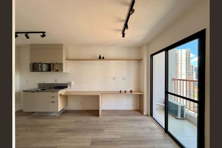 Quarto de kitnet/studio à venda com 0 quarto, 27m² em Jardim das Acacias, São Paulo
