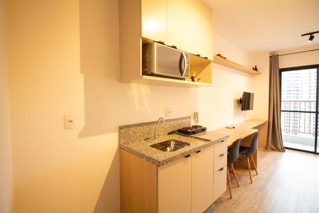 Cozinha de kitnet/studio à venda com 1 quarto, 27m² em Jardim das Acacias, São Paulo