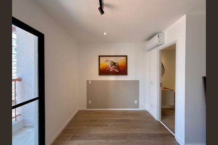 Quarto de kitnet/studio à venda com 0 quarto, 27m² em Jardim das Acacias, São Paulo