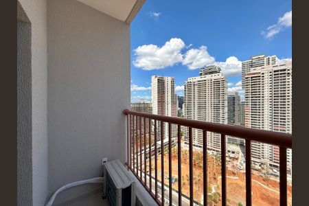 Studio para alugar com 27m², 0 quarto e sem vagaSacada