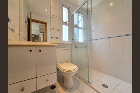 Apartamento à venda com 64m², 1 quarto e 2 vagasBanheiro