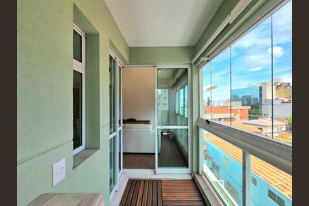 Apartamento à venda com 64m², 1 quarto e 2 vagasVaranda