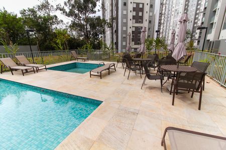 Apartamento à venda com 47m², 3 quartos e 1 vagaÁrea comum - Piscina