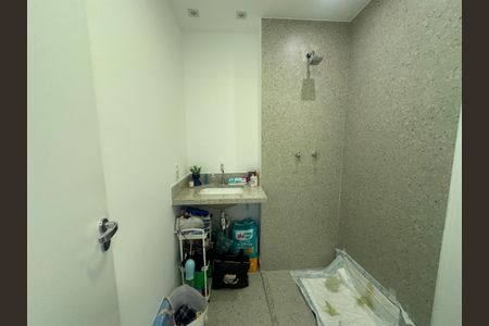 Apartamento à venda com 346m², 3 quartos e 3 vagasBanheiro da Suíte 1