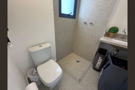 Apartamento à venda com 346m², 3 quartos e 3 vagasBanheiro da Suíte 2