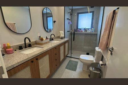 Apartamento à venda com 346m², 3 quartos e 3 vagasBanheiro da Suíte 3