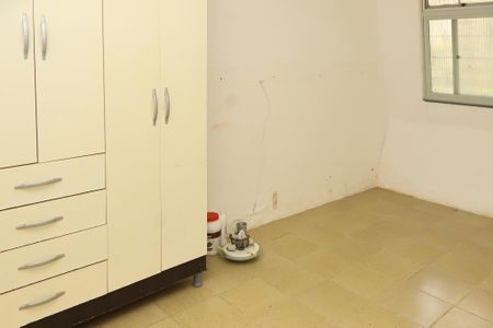 Quarto 2 de apartamento para alugar com 2 quartos, 70m² em Arraial do Retiro, Salvador