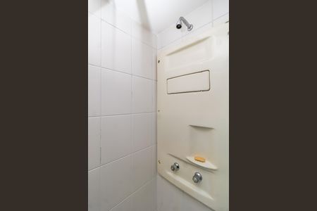 Casa de condomínio à venda com 63m², 2 quartos e 1 vagaBanheiro Social