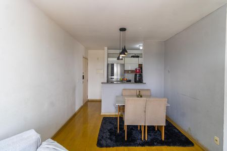 Casa de condomínio à venda com 63m², 2 quartos e 1 vagaSala