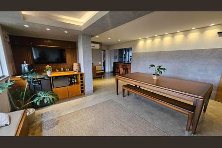 Apartamento para alugar com 150m², 4 quartos e 3 vagasSala