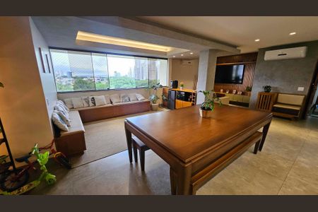 Apartamento para alugar com 150m², 4 quartos e 3 vagasSala