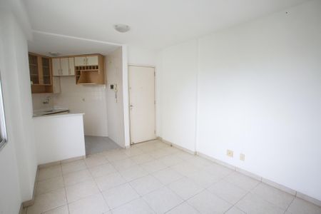 Sala de apartamento para alugar com 1 quarto, 37m² em Freguesia (jacarepaguá), Rio de Janeiro