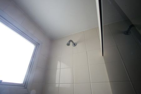 Banheiro de apartamento para alugar com 1 quarto, 37m² em Freguesia (jacarepaguá), Rio de Janeiro