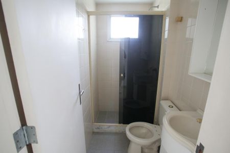 Banheiro de apartamento para alugar com 1 quarto, 37m² em Freguesia (jacarepaguá), Rio de Janeiro