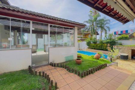 Casa de condomínio para alugar com 422m², 5 quartos e 4 vagas