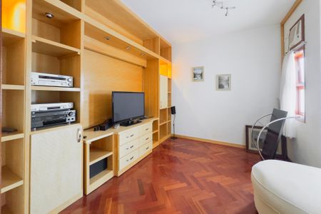 Casa de condomínio para alugar com 422m², 5 quartos e 4 vagas