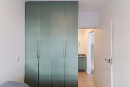 Studio para alugar com 32m², 1 quarto e 1 vaga Studio para alugar com 32m², 1 quarto e 1 vagaQuarto