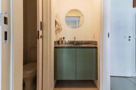 Studio para alugar com 32m², 1 quarto e 1 vaga Studio para alugar com 32m², 1 quarto e 1 vagaBanheiro