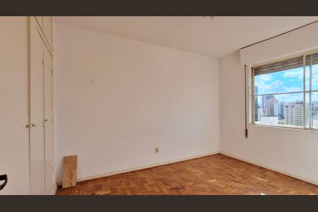 Apartamento à venda com 129m², 3 quartos e 1 vagaQuarto1