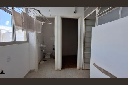 Apartamento à venda com 129m², 3 quartos e 1 vagaÁrea de Serviço