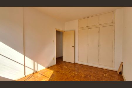 Apartamento à venda com 129m², 3 quartos e 1 vagaQuarto1