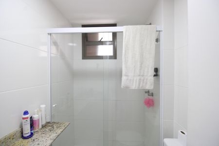 Apartamento à venda com 72m², 2 quartos e 1 vagaBanheiro social