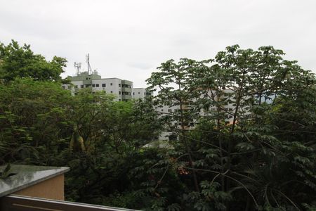 Apartamento à venda com 72m², 2 quartos e 1 vagaÁrea de serviço - Vista