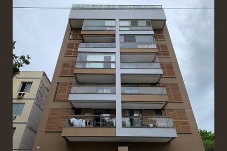 Apartamento à venda com 72m², 2 quartos e 1 vagaFachada
