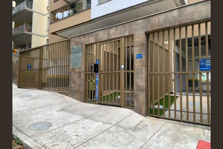 Apartamento à venda com 72m², 2 quartos e 1 vagaEntrada