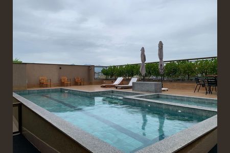 Apartamento à venda com 72m², 2 quartos e 1 vagaÁrea comum - Piscina