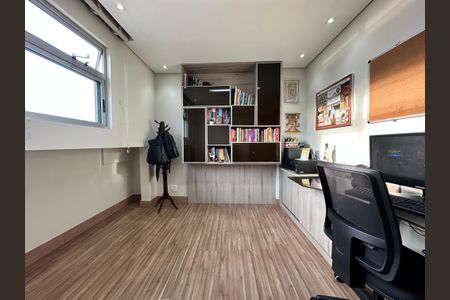 Apartamento para alugar com 184m², 4 quartos e 3 vagasQuarto Cobertura