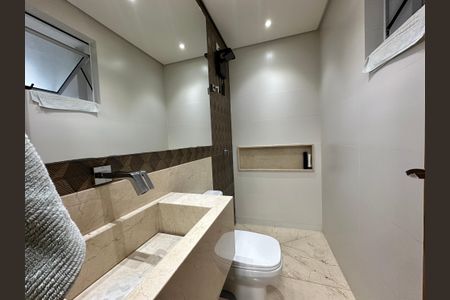 Apartamento para alugar com 184m², 4 quartos e 3 vagasBanheiro Cobertura