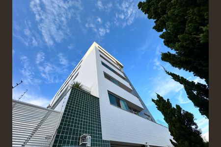 Apartamento para alugar com 184m², 4 quartos e 3 vagasFachada