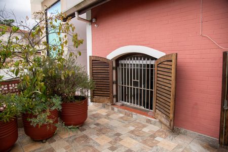 Casa para alugar com 179m², 3 quartos e 2 vagasQuintal