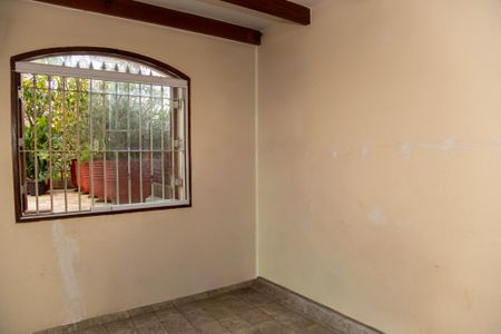 Casa para alugar com 179m², 3 quartos e 2 vagasSala