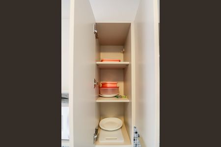 Cozinha de apartamento para alugar com 1 quarto, 25m² em Vila Butantã, São Paulo
