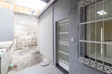 Casa para alugar com 100m², 2 quartos e 1 vagaÁrea externa
