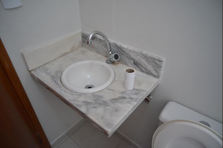 Apartamento à venda com 106m², 2 quartos e 2 vagasBanheiro Social