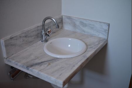 Apartamento à venda com 106m², 2 quartos e 2 vagasBanheiro da Suíte