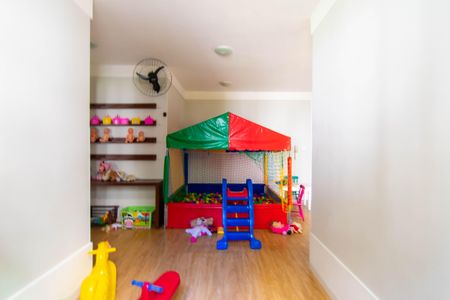 Apartamento para alugar com 60m², 2 quartos e 2 vagas Apartamento para alugar com 60m², 2 quartos e 2 vagasÁrea comum