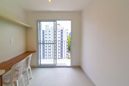 Sala de apartamento para alugar com 1 quarto, 27m² em Campo Belo, São Paulo