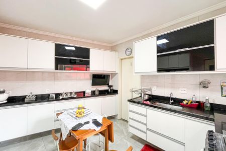 Apartamento à venda com 98m², 3 quartos e sem vagaCozinha
