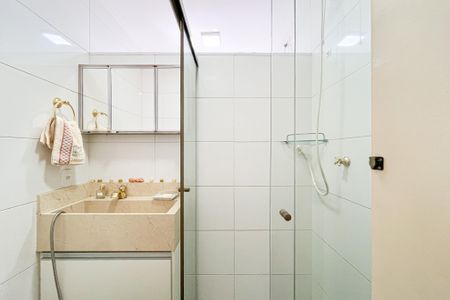 Apartamento à venda com 98m², 3 quartos e sem vagaBanheiro Social