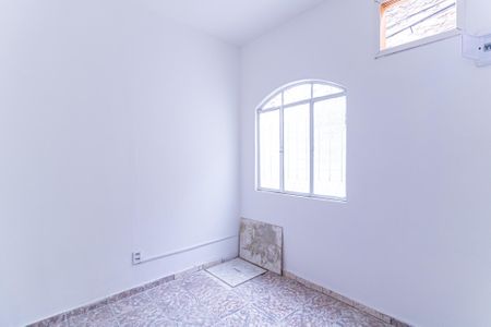 Casa para alugar com 50m², 1 quarto e sem vagaQuarto 