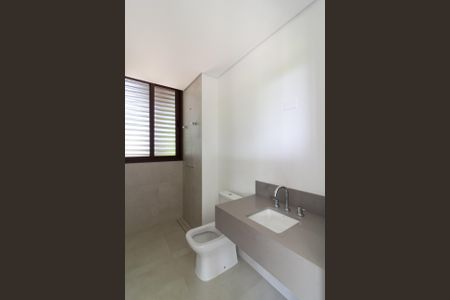 Casa à venda com 671m², 5 quartos e 5 vagas Casa à venda com 671m², 5 quartos e 5 vagasBanheiro Suíte 5