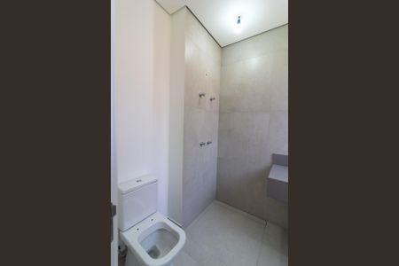 Casa à venda com 671m², 5 quartos e 5 vagas Casa à venda com 671m², 5 quartos e 5 vagasBanheiro Suíte 4