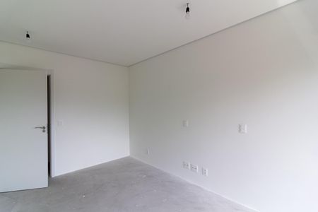 Casa à venda com 671m², 5 quartos e 5 vagas Casa à venda com 671m², 5 quartos e 5 vagasSuíte 2