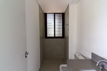 Casa à venda com 671m², 5 quartos e 5 vagas Casa à venda com 671m², 5 quartos e 5 vagasBanheiro Suíte 5