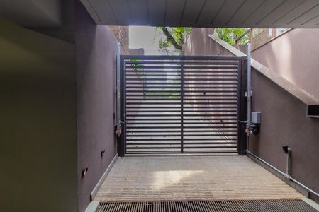 Casa à venda com 671m², 5 quartos e 5 vagas Casa à venda com 671m², 5 quartos e 5 vagasGaragem