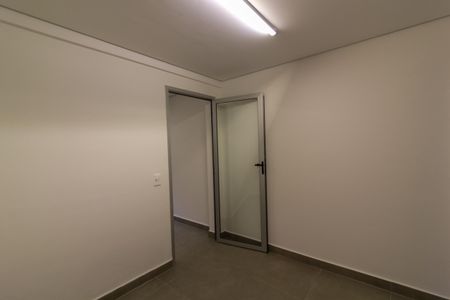 Casa à venda com 671m², 5 quartos e 5 vagas Casa à venda com 671m², 5 quartos e 5 vagasQuarto de Serviço